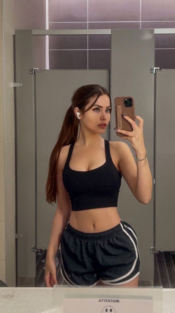 Arnavutköy Escort Bayan İlanları: Taşoluk ve Butik Seçenekler 3 Butik Escort – Arnavutköy Escort İlanları sayfasında profil kartları