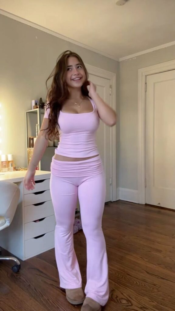 Beylikdüzü Escort: Yakuplu Escort ve Oral Escort Seçenekleri 5 Beylikdüzü Escort Bayan seçenekleri arasında güvenilir iletişim